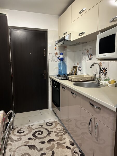 Metalurgiei, metrou Dimitrie Leonida