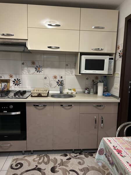 Metalurgiei, metrou Dimitrie Leonida