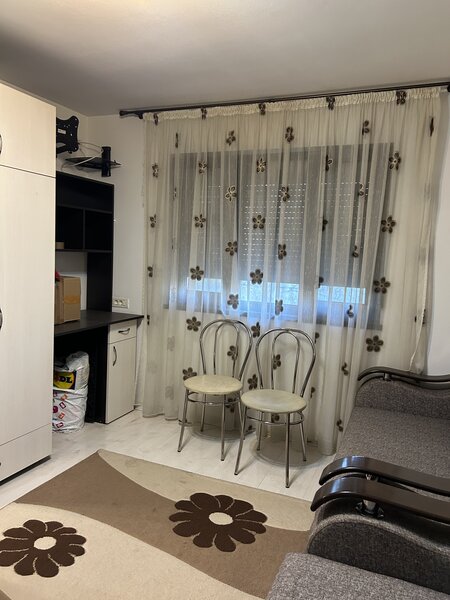 Metalurgiei, metrou Dimitrie Leonida